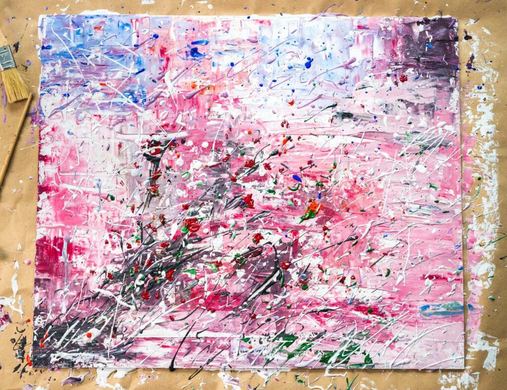 ציור אבסטרקטי על קנבס