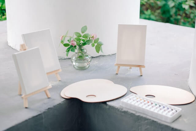 שימוש בכני ציור לקנבס