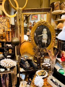 בקרו בשווקי פשפשים